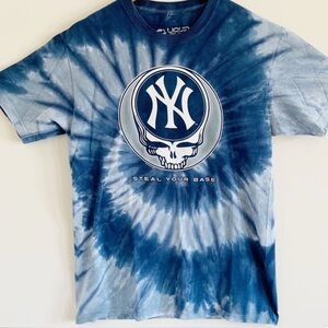 NY YANKEES MEDUIM MENS/UNISEX GRATEFUL DEAD COLLAB LIQUID BLUE NIP STEAL YR BASE